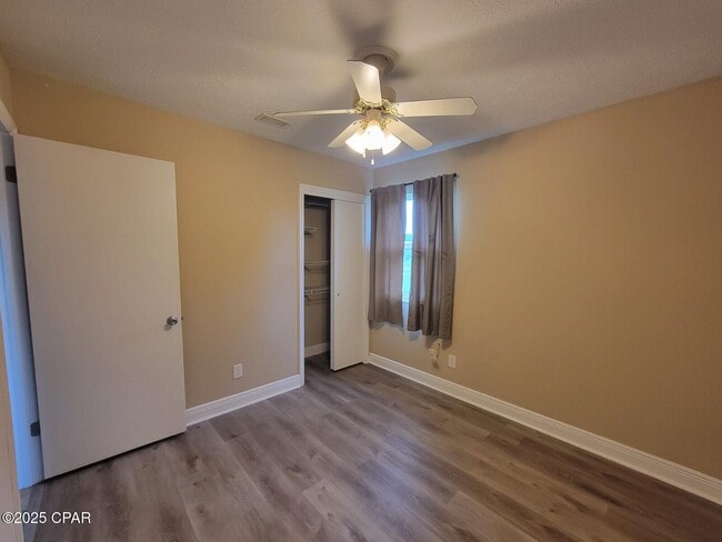 Building Photo - 3136 Lawton Ct