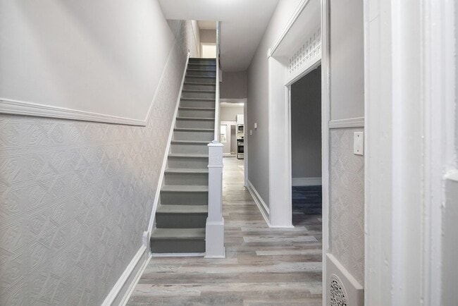 Building Photo - Renovated 4-Bedroom Home with Modern Finishes