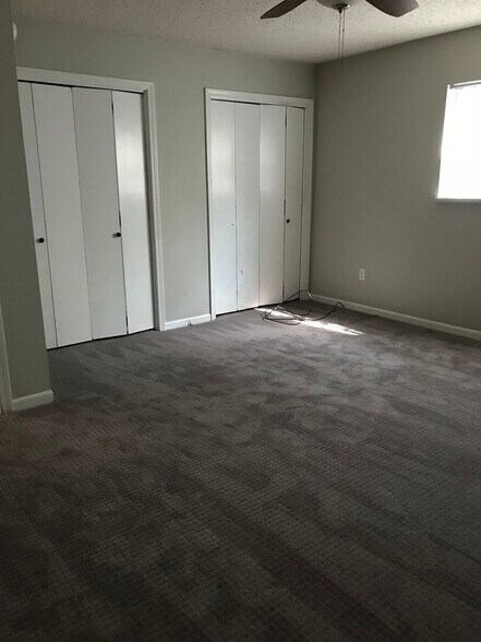 Building Photo - 4733 Apple Tree Ln