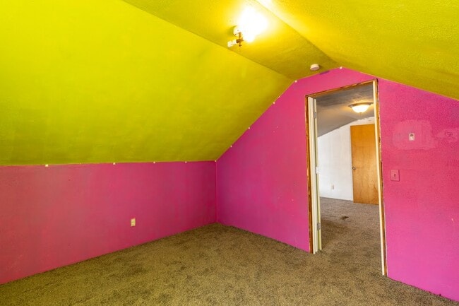 Building Photo - 2319 Hecker Ave