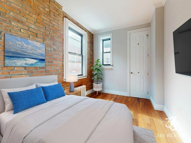 Building Photo - East 25th Street