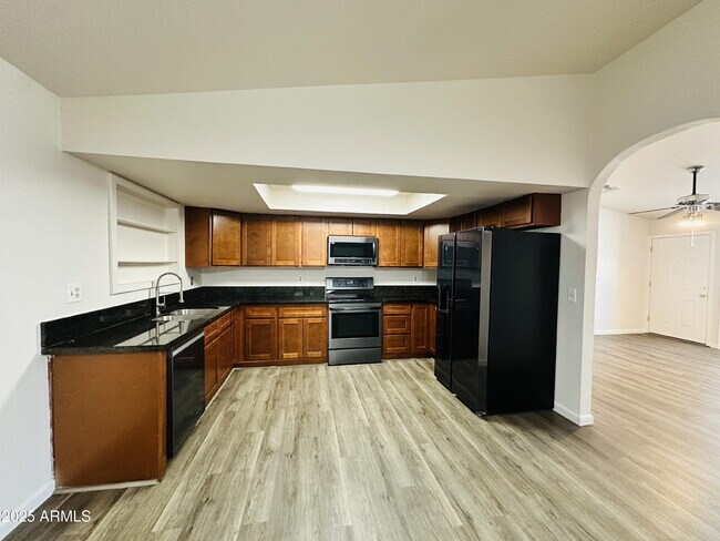 Building Photo - 1803 N Cheri Lynn Dr