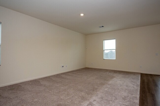 Building Photo - 5903 Grantgrala Dr