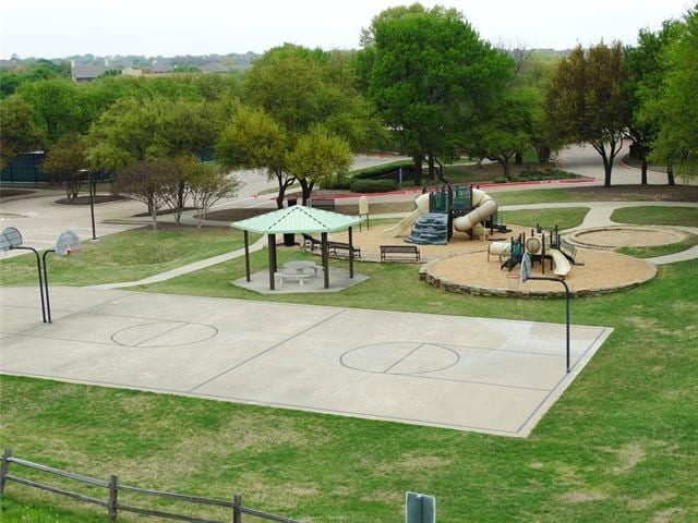 Building Photo - 7404 Province St