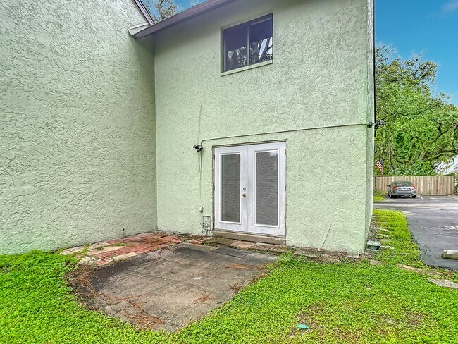 Building Photo - 5602 Ashley Oaks Dr