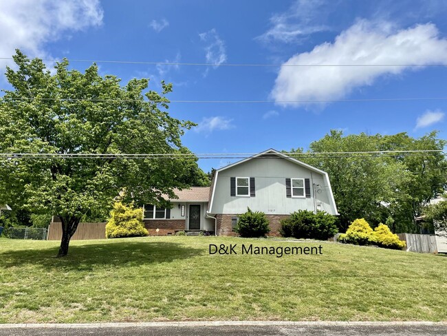 Primary Photo - Beautiful 4 Bedroom Home Near Lovell Rd