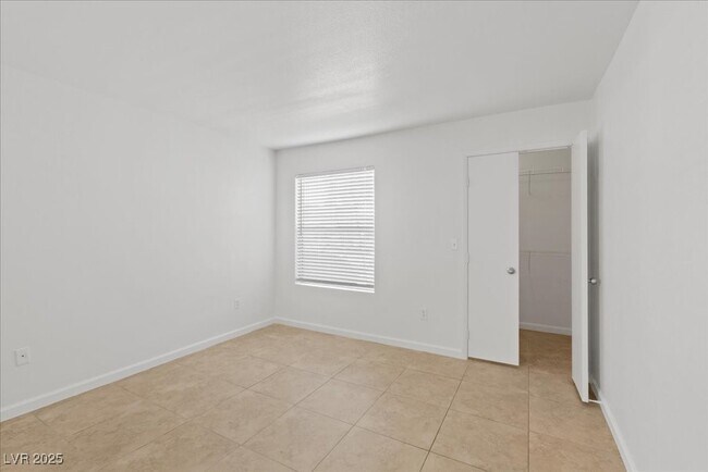 Building Photo - 2300 E Silverado Ranch Blvd