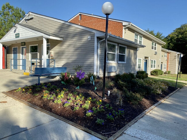 Great Mills Court 45990 Great Mills Ct Lexington Park MD 20653 Great Mills Court 45990 Great Mills Ct Lexington Park MD 20653