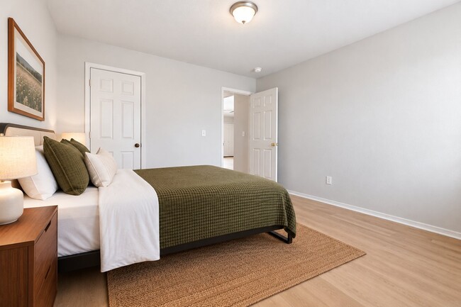 Building Photo - 5137 Woodstream Dr