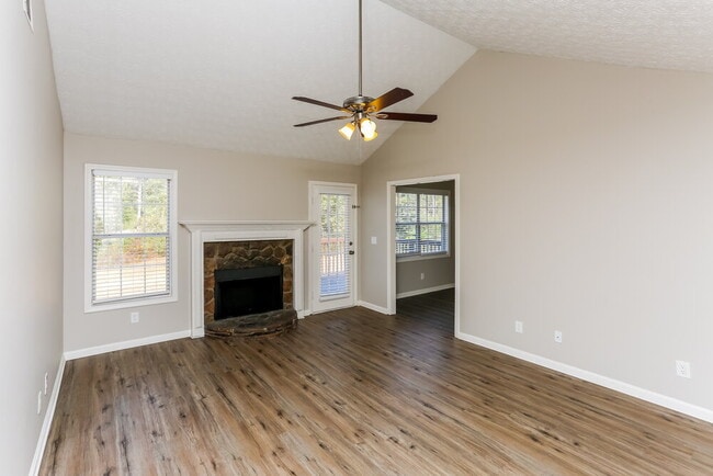 Building Photo - 816 Ruswood Rd