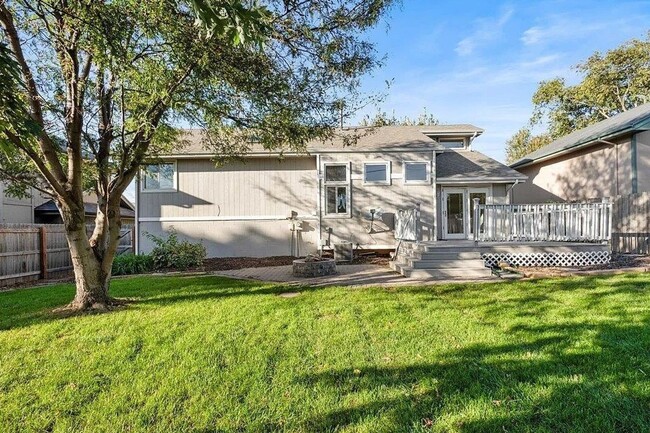 Building Photo - Exceptional Millard School District Home For Rent