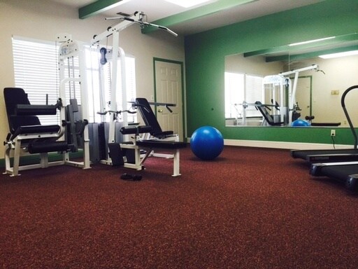 Building Photo - 3910 W Beechwood Ave