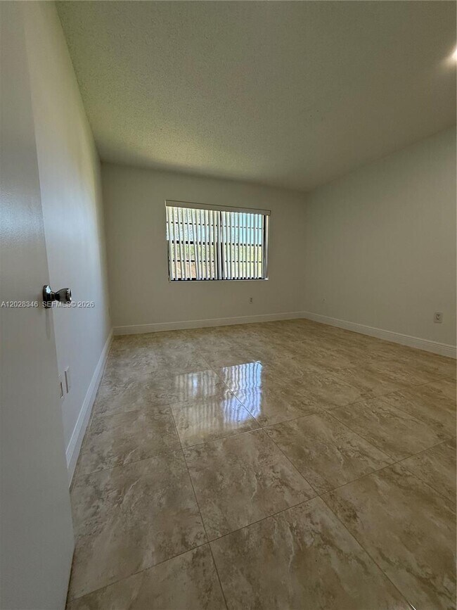 Building Photo - 8261 SW 128th St