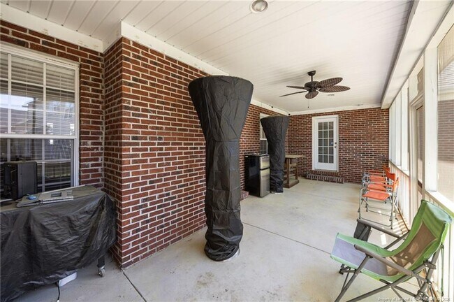 Building Photo - 3805 Sunchase Dr