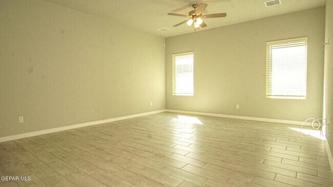 Building Photo - 12264 Desert Sea Ct