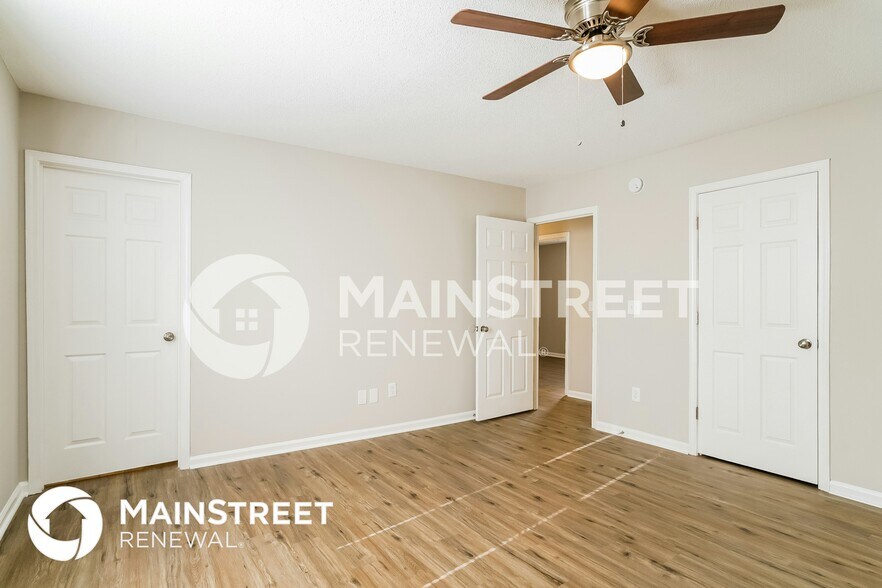 Building Photo - 240 Mitchell Ave