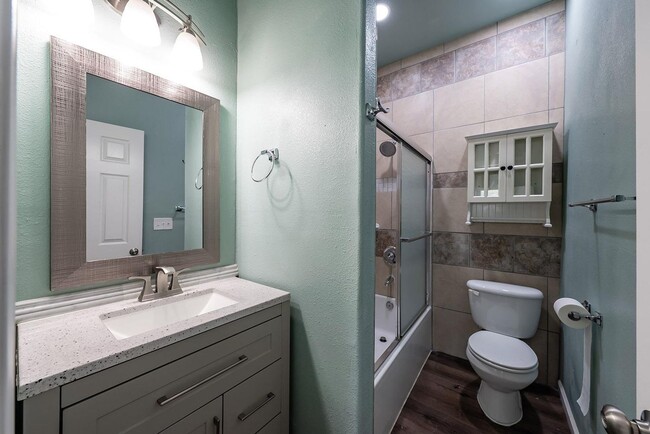 Building Photo - CUSD Home, 2BR/1BA, Modern Updates - Built...