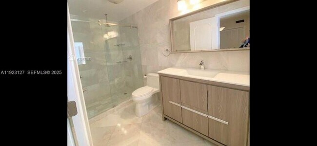 Building Photo - 100 S Prospect Dr