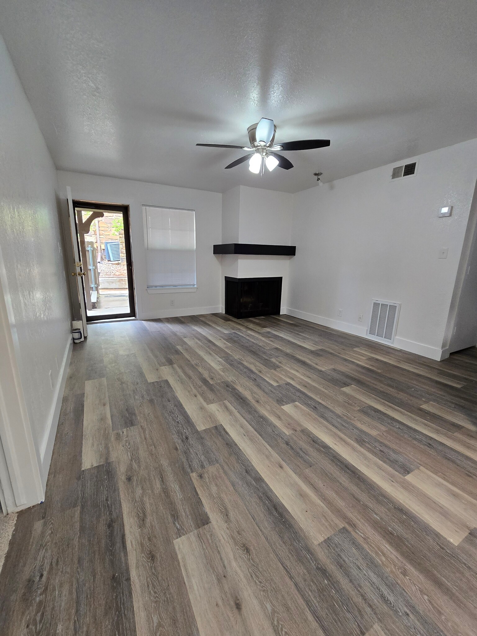 Building Photo - 6382 S 80th East Ave