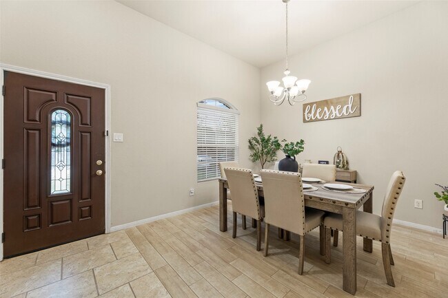 Building Photo - 2135 Harmon Crest Ct