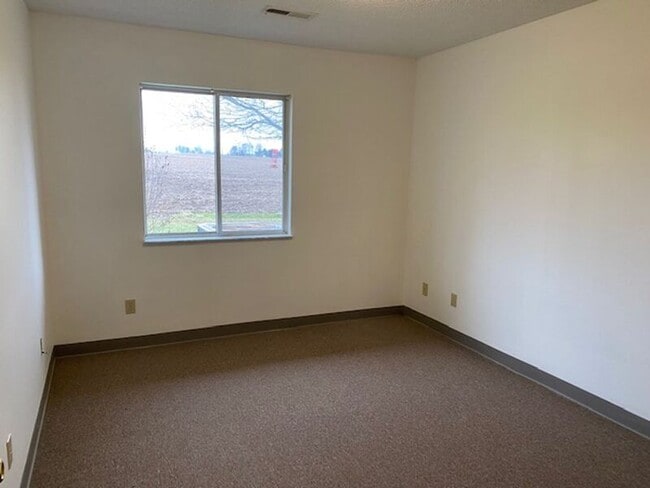 Building Photo - 339 Lewis B Moore Dr