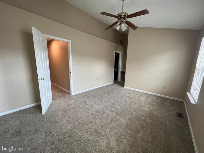 Building Photo - 5004 Doctorfish Ct