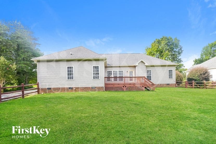 Building Photo - 201 Bethlehem Dr