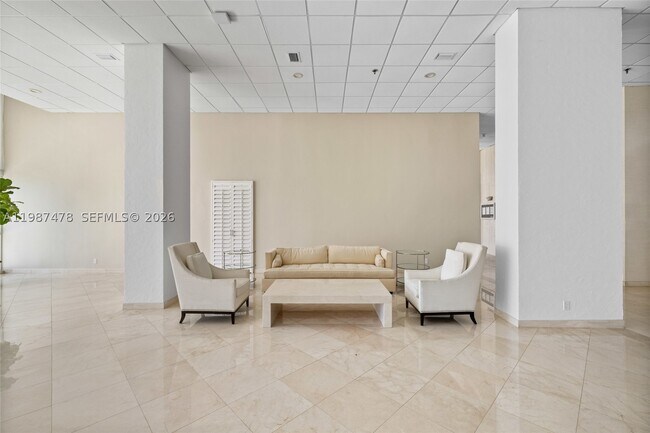 Building Photo - 400 N Flagler Dr