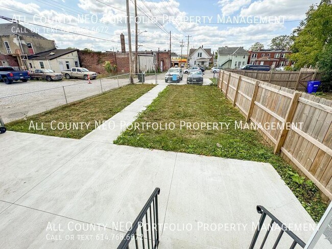 Building Photo - 21 N Wayne Ave