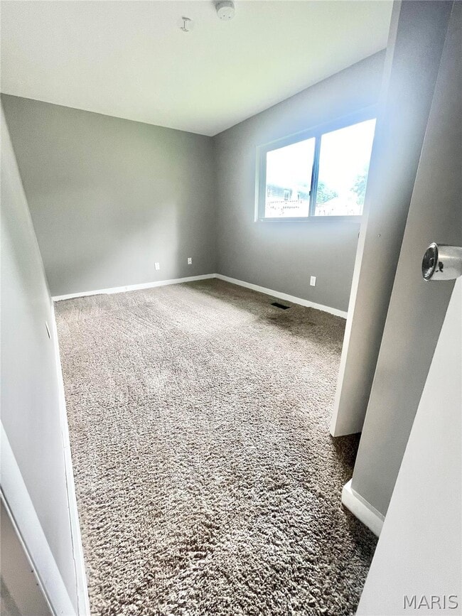 Building Photo - 805 Juniper Dr