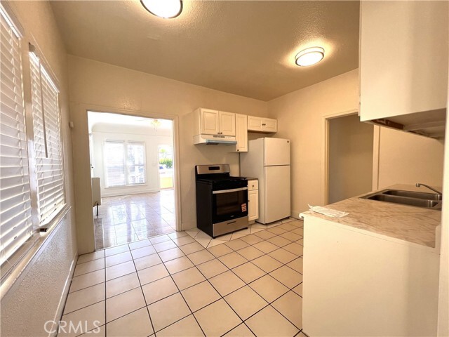 Building Photo - 3919 Walton Ave