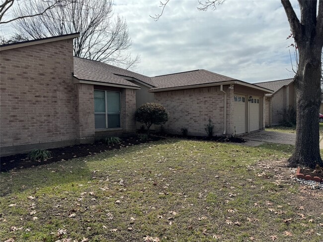 Building Photo - 13123 Chipman Glen Dr