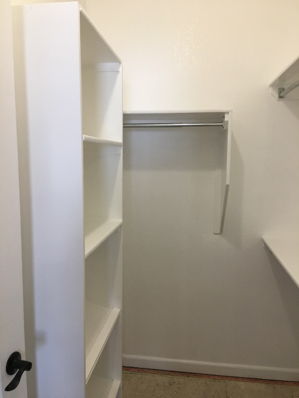 Building Photo - 6325 Reynolds Dr