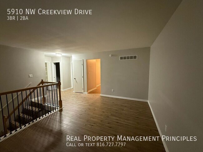 Building Photo - 5910 NW Creekview Drive-
