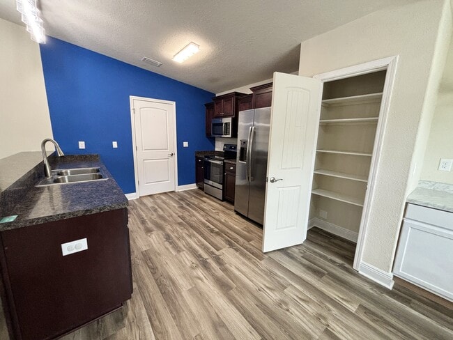 Building Photo - 5143 Carmell Ridge Cir