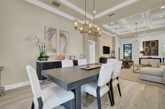 Building Photo - 875 SE 13th Ave