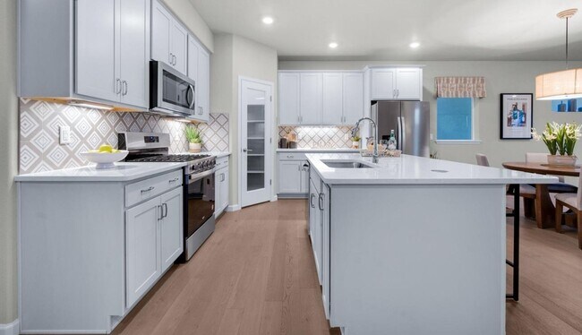 Building Photo - 1714 Gold Hill Mesa Dr