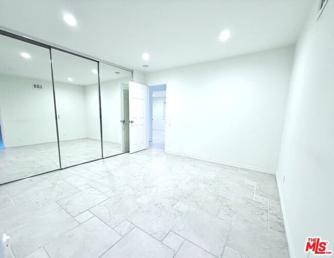 Building Photo - 23744 Hartland St