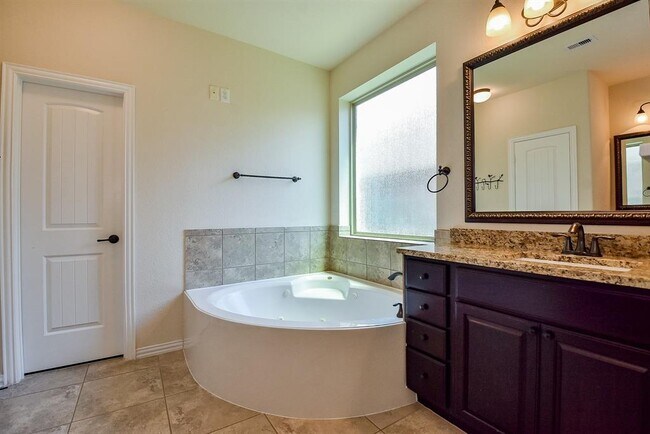 Building Photo - 9427 W Nightingale Hill Ln
