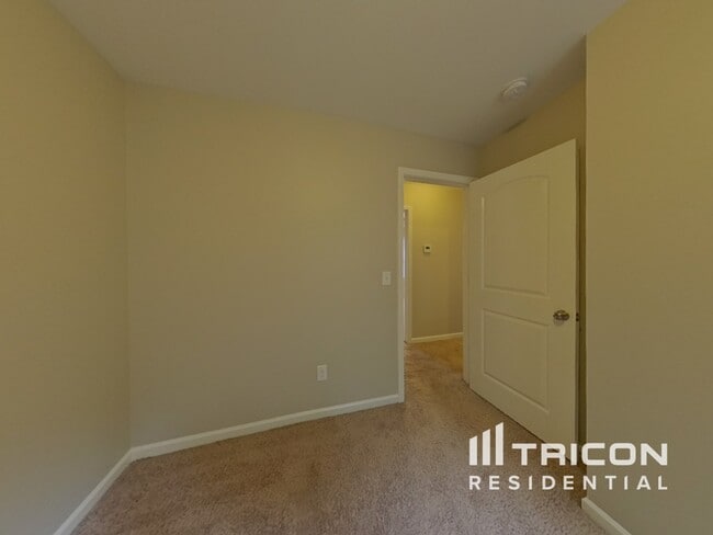 Building Photo - 171 Tybo Dr
