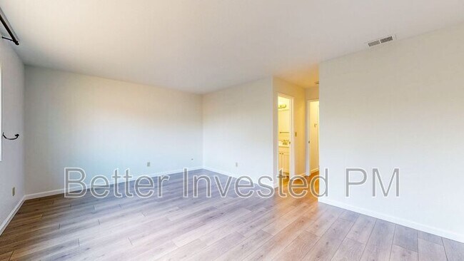Building Photo - 1417 Gregory Ct