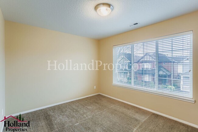 Building Photo - Charming 3-Bedroom Home in Arbor Vineyard