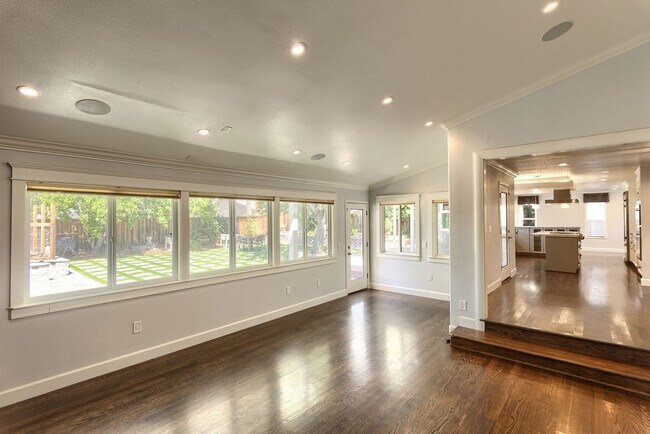 Building Photo - Stunning Almaden Valley 4-Bedroom Home