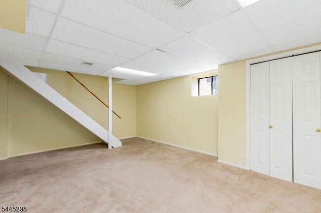 Building Photo - 182 Wildflower Ln