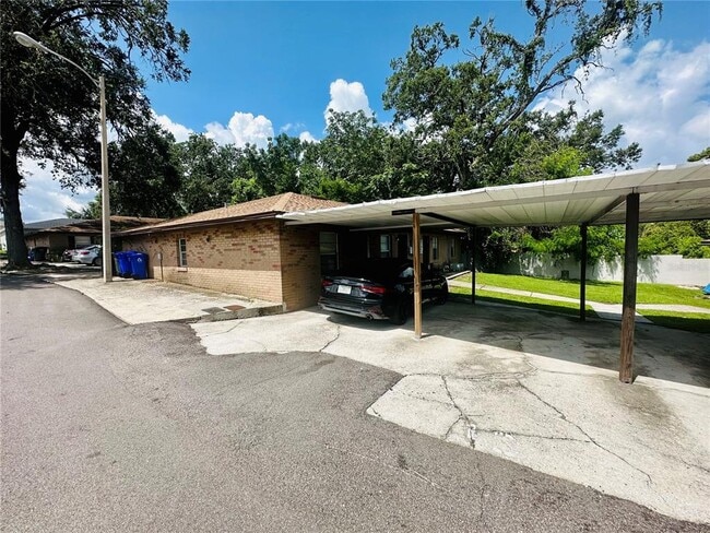 Building Photo - 101 Lake Hunter Dr