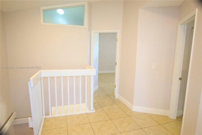 Building Photo - 9657 SW 152nd Ave