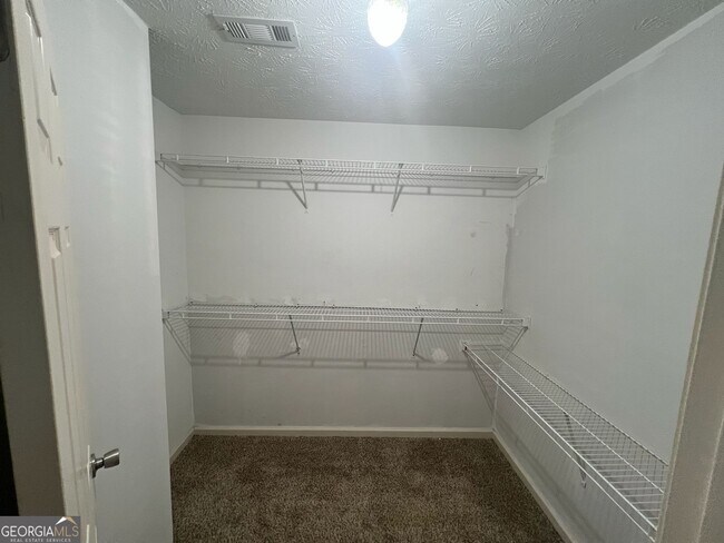 Building Photo - 4384 Lockness Ln