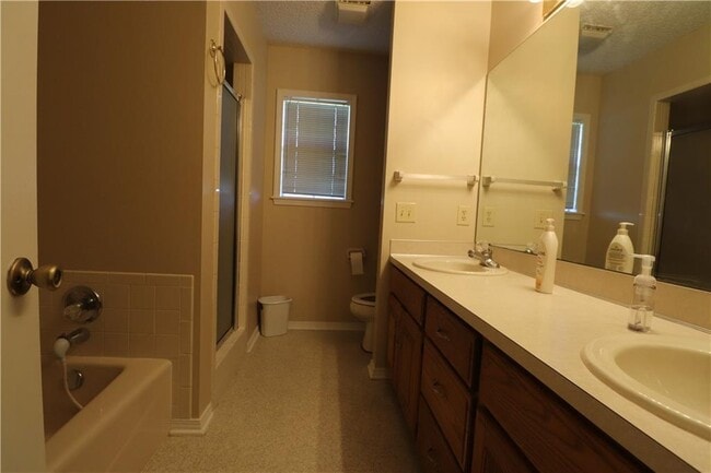 Building Photo - 3675 Mayes Ave