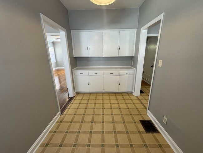 Building Photo - Tarrant