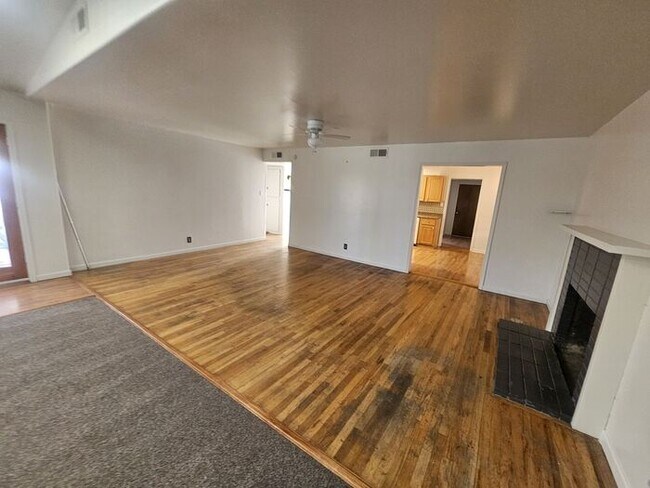 Building Photo - 3bed 2bath Northwest Reno Home, A must see